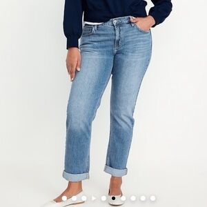 NWT Old Navy women’s 12 regular mid‎ rise wow boyfriend jeans medium wash